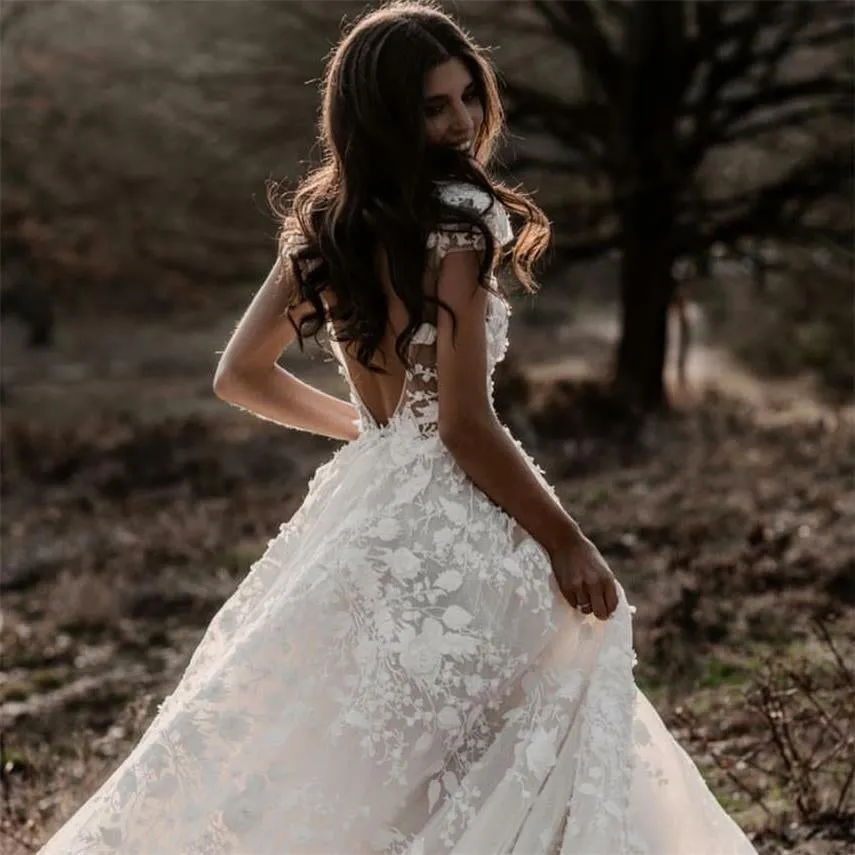 Cap Sleeve Ivory A-line Beach Weding Dresses Lace Appliqued Bridal Gowns
